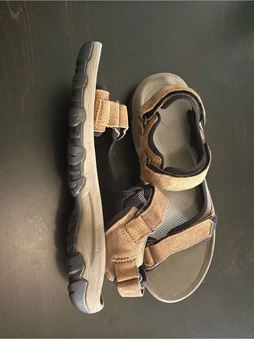 Teva Men’s Size 9 Tan and Black Suede Mozel Sport Sandals EUC